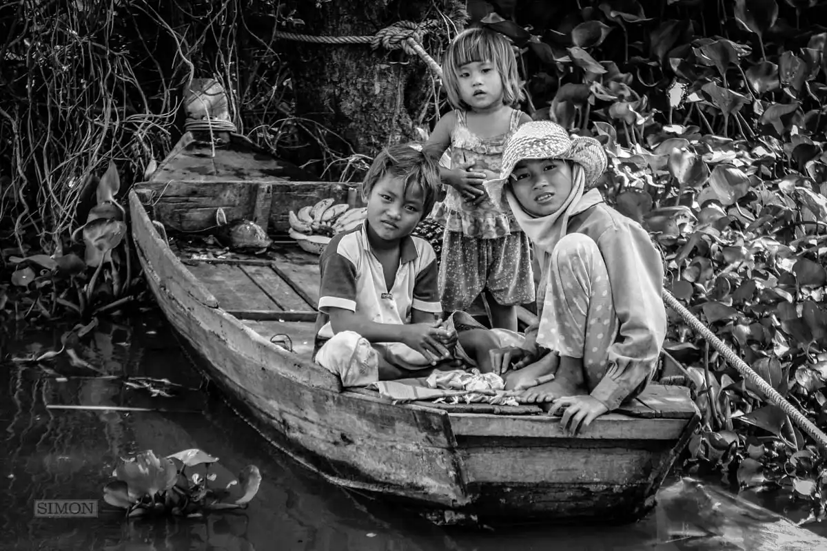 Boat Children, Tonle Sap, Cambodia Exlcusive travel print