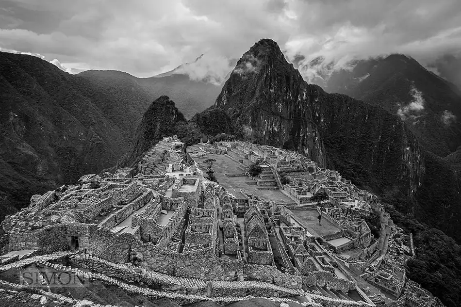 Machu Picchu in black and white, Peru Exlcusive travel print