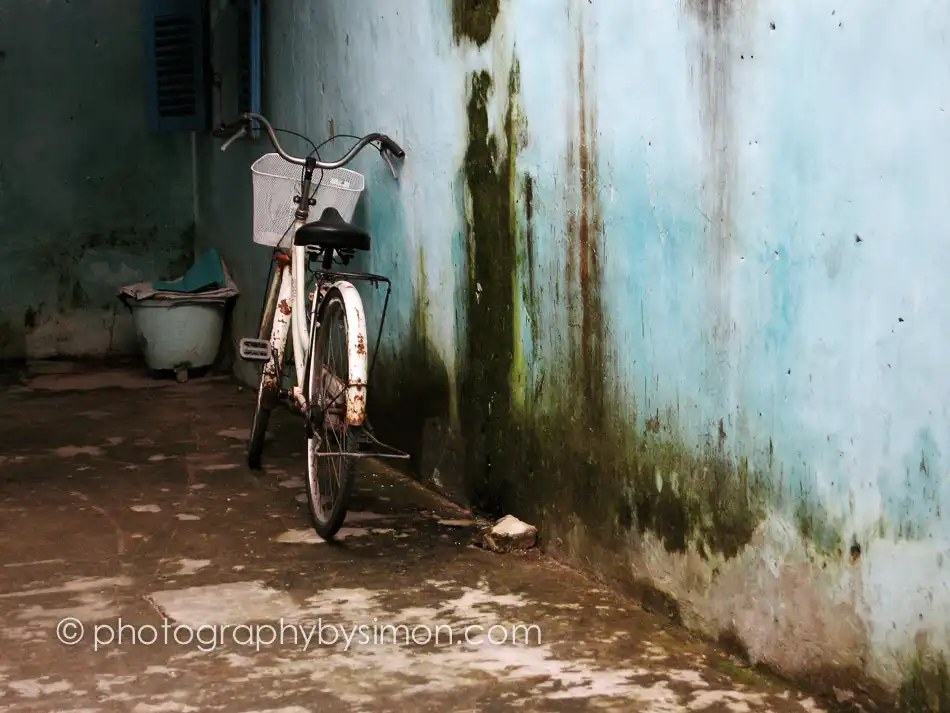 Old bike in Vietnam Exlcusive travel print